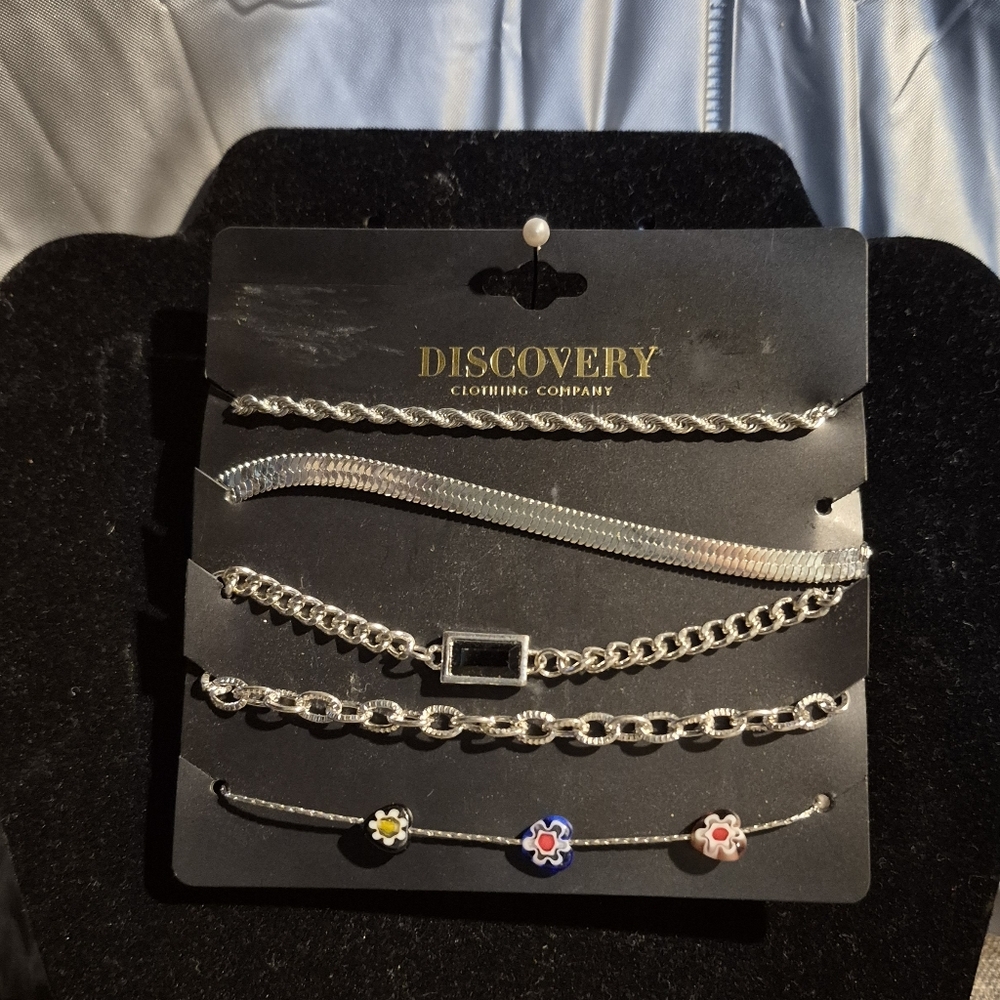 Discovery Silver Necklace Set with Colorful Flower Accents